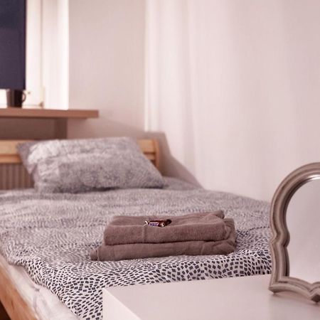 Calm And Quiet Apartments In 슈체친 외부 사진