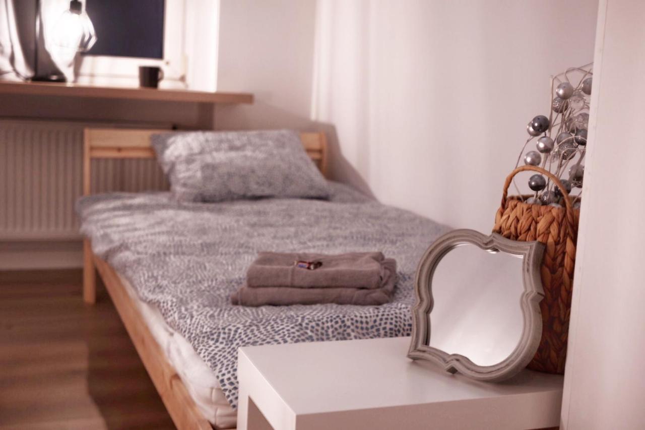 Calm And Quiet Apartments In 슈체친 외부 사진