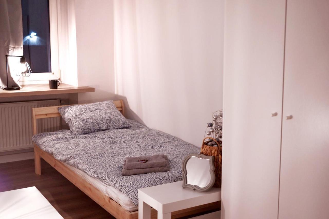 Calm And Quiet Apartments In 슈체친 외부 사진